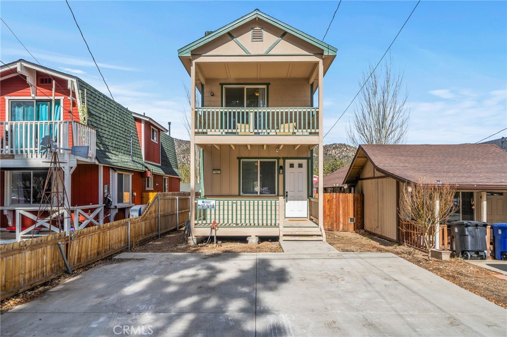 1031 W Fairway Boulevard