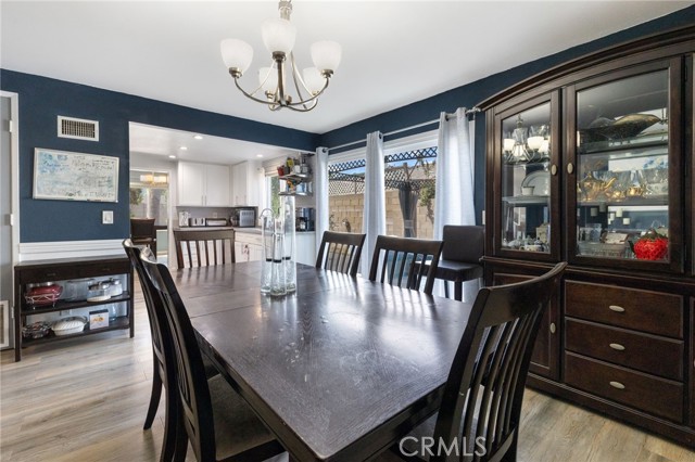 Detail Gallery Image 28 of 40 For 2102 Tern Bay Ln, Lakewood,  CA 90712 - 5 Beds | 2/1 Baths
