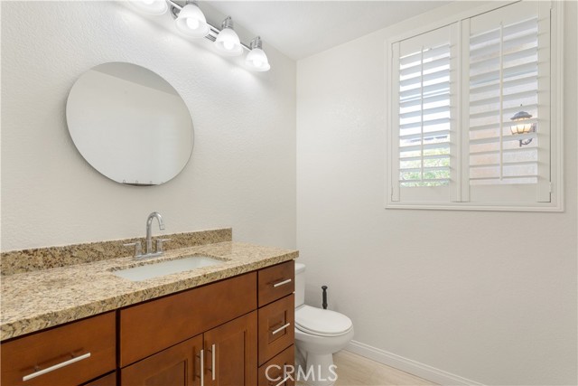 Detail Gallery Image 12 of 27 For 23661 Ballestros Rd, Murrieta,  CA 92562 - 4 Beds | 2/1 Baths