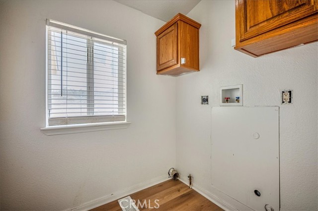 Detail Gallery Image 4 of 33 For 35340 Kafton Rd, Hemet,  CA 92544 - 3 Beds | 2 Baths