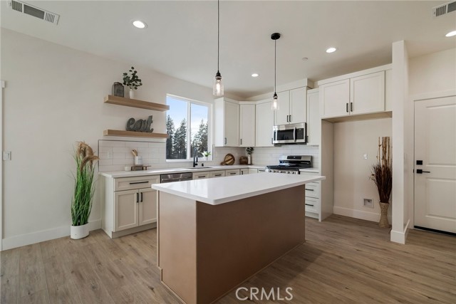 Detail Gallery Image 17 of 54 For 1862 Norwood Dr, Paradise,  CA 95969 - 2 Beds | 2 Baths