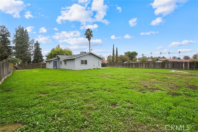 Detail Gallery Image 2 of 21 For 14117 Cates Ct, Chowchilla,  CA 93610 - 3 Beds | 2 Baths