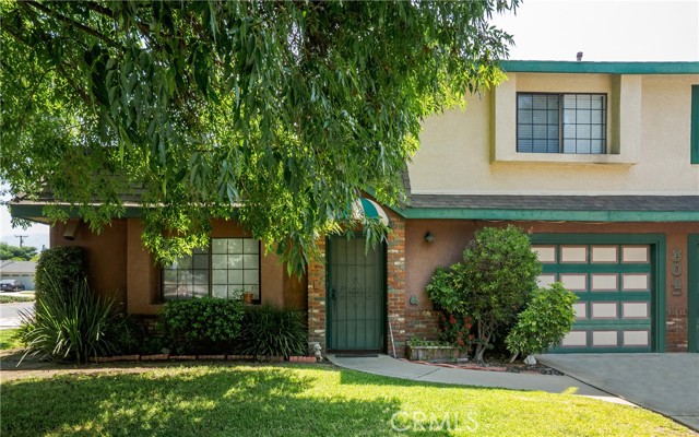 304 S Minnesota Avenue, Glendora CA: https://media.crmls.org/medias/e0f52f66-4c91-4d38-9a79-e156f3cfdfff.jpg