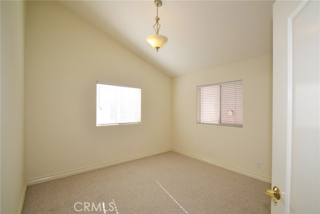 Detail Gallery Image 16 of 23 For 2203 Harriman Ln #B,  Redondo Beach,  CA 90278 - 4 Beds | 2/1 Baths