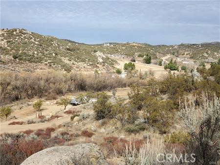 48775 Leaning Rock Court