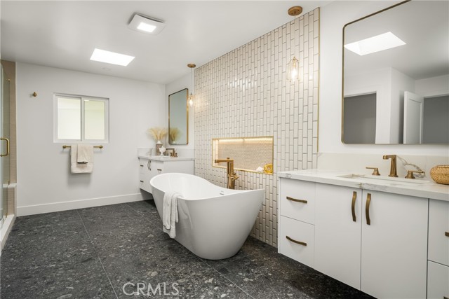 Main level primary bathroom