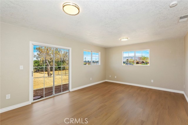 Detail Gallery Image 14 of 26 For 17986 Chestnut St, Hesperia,  CA 92345 - 3 Beds | 2 Baths