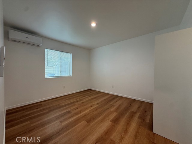 Detail Gallery Image 10 of 14 For 6440 Jumilla #1/2,  Woodland Hills,  CA 91367 - 1 Beds | 1 Baths