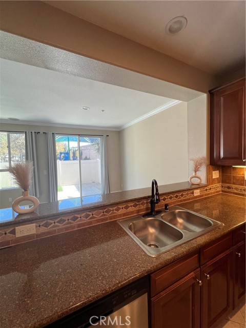 Detail Gallery Image 6 of 18 For 7161 East Ave #104,  Rancho Cucamonga,  CA 91739 - 3 Beds | 2/1 Baths