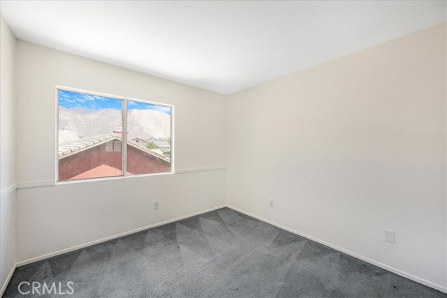 881 Sussex N, San Jacinto CA: https://media.crmls.org/medias/e0f9a75b-ed02-41f9-8f5b-568b878679ef.jpg