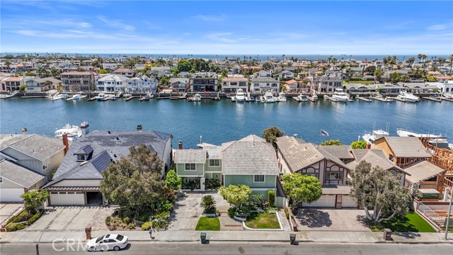 3562 Venture Drive, Huntington Beach CA: https://media.crmls.org/medias/e0fa1b12-8285-4969-a662-3acc1aac758e.jpg