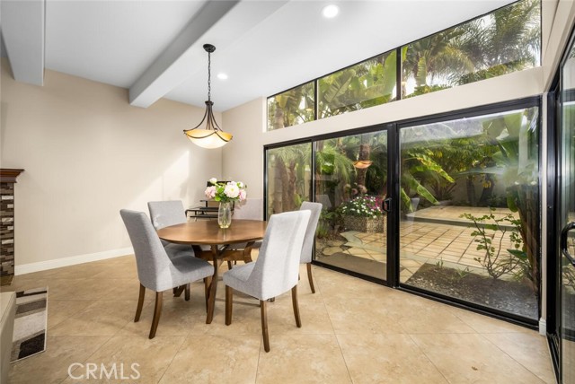 Detail Gallery Image 12 of 49 For 16282 Mandalay Cir, Huntington Beach,  CA 92649 - 5 Beds | 3 Baths