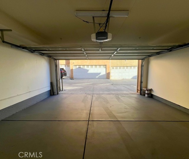 Detail Gallery Image 19 of 20 For 12368 Osborne #4,  Pacoima,  CA 91331 - 3 Beds | 3 Baths