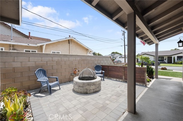 Detail Gallery Image 4 of 27 For 12221 Carver Ln, Artesia,  CA 90701 - 3 Beds | 2 Baths