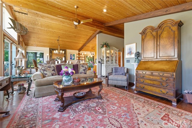 Detail Gallery Image 16 of 53 For 1760 Stuart St, Cambria,  CA 93428 - 3 Beds | 2 Baths