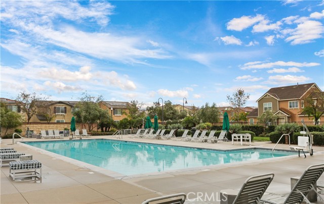 Detail Gallery Image 40 of 44 For 2818 E Berry Loop Privado #76,  Ontario,  CA 91761 - 2 Beds | 2/1 Baths