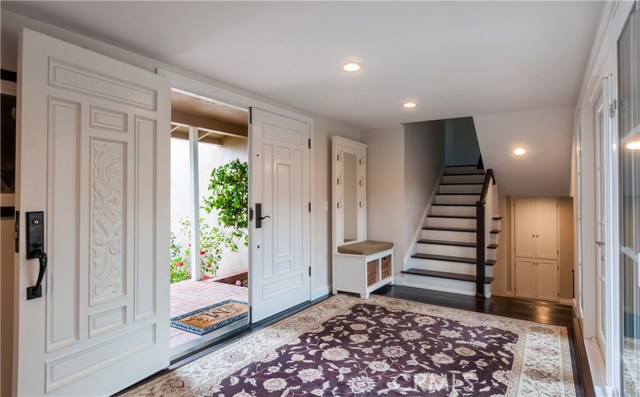 5819 Sunmist Drive, Rancho Palos Verdes, California 90275, 4 Bedrooms Bedrooms, ,2 BathroomsBathrooms,Residential,Sold,Sunmist,SB17033807