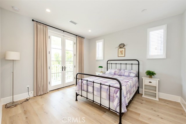 Detail Gallery Image 14 of 19 For 114 Vigna, Irvine,  CA 92602 - 4 Beds | 3/1 Baths