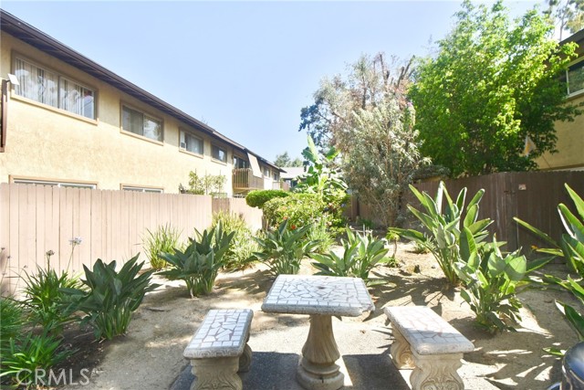 Detail Gallery Image 5 of 29 For 3050 S Bristol St #138,  Santa Ana,  CA 92704 - 2 Beds | 1 Baths