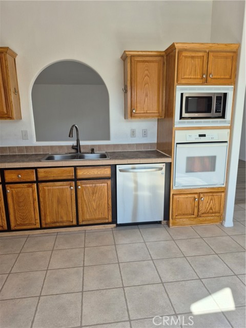 Detail Gallery Image 14 of 62 For 2940 Blackfeet Trl, Clearlake Oaks,  CA 95423 - 3 Beds | 2 Baths