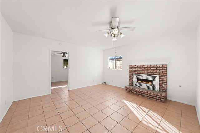 Detail Gallery Image 14 of 39 For 9647 Kempster Ave, Fontana,  CA 92335 - 3 Beds | 2 Baths