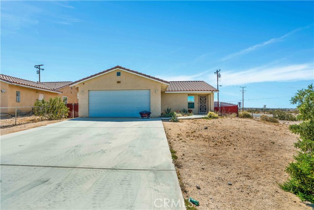 Detail Gallery Image 4 of 54 For 6528 29 Palms, Twentynine Palms,  CA 92277 - 3 Beds | 2 Baths