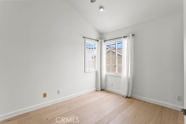 426 Goldenrod Avenue, Corona del Mar CA: https://media.crmls.org/medias/e0ff80e2-43b1-4099-9152-375fa64d674c.jpg