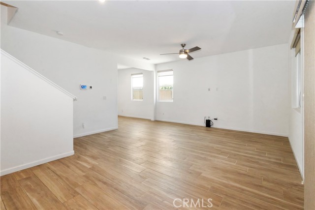Detail Gallery Image 15 of 58 For 17 Medieval St, Merced,  CA 95341 - 4 Beds | 2/1 Baths