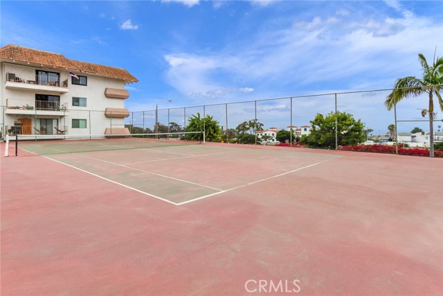 2501 S El Camino Real, San Clemente CA: https://media.crmls.org/medias/e101c62f-e20d-461f-ad8d-01ad0e5ceece.jpg