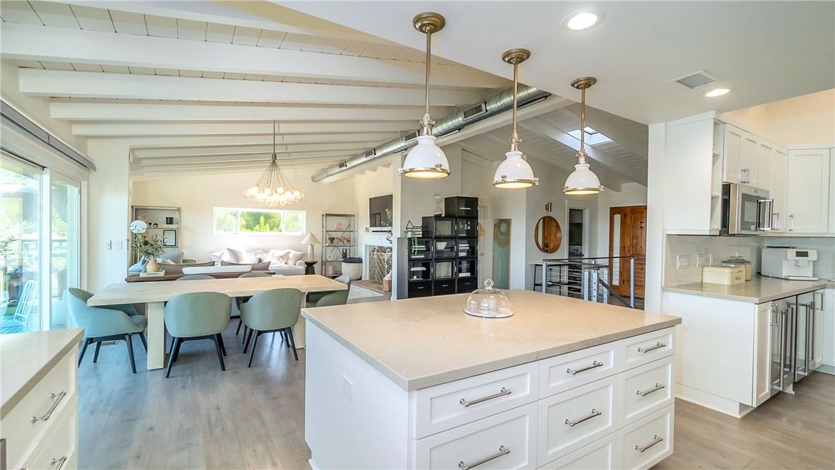 Gourmet Kitchen with Center Island