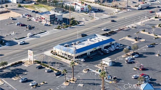 Image 7 of 10 For 17080 Bear Valley Road