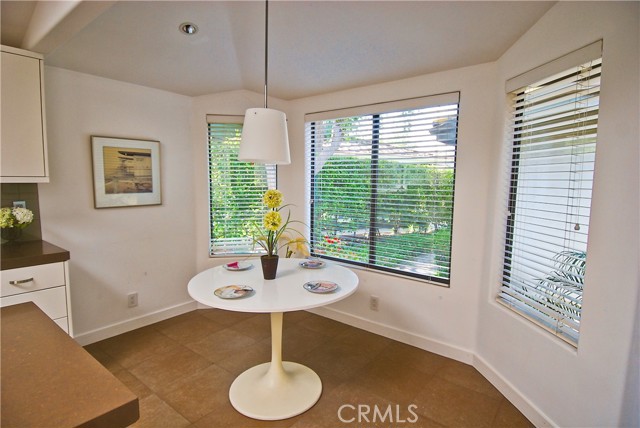 28 Fairway Drive, Manhattan Beach CA: https://media.crmls.org/medias/e1034852-27b3-40b7-a887-1e5e5a641481.jpg