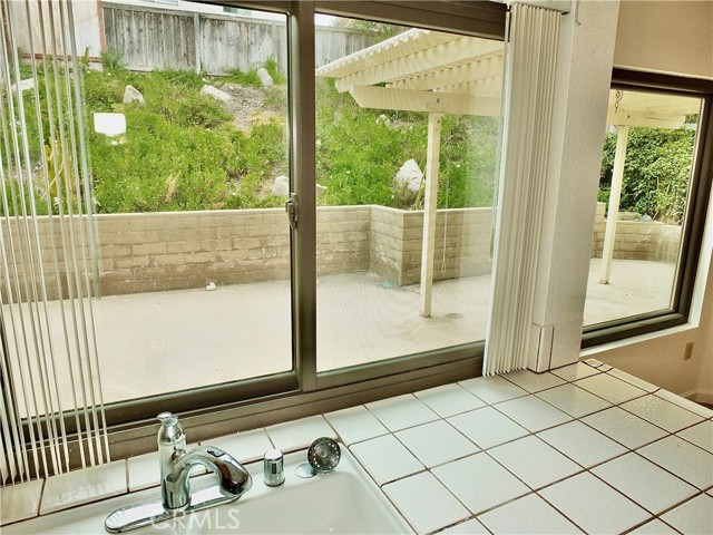 Detail Gallery Image 38 of 52 For 3019 Glenbrook St, Carlsbad,  CA 92010 - 4 Beds | 3 Baths