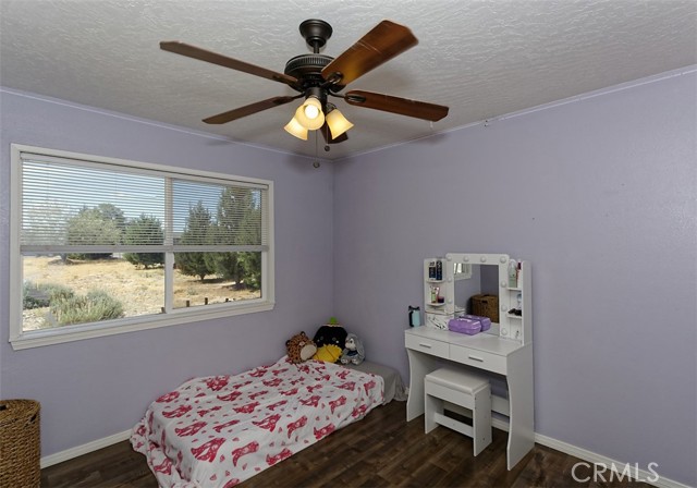 Detail Gallery Image 13 of 26 For 21110 Multnomah Rd, Apple Valley,  CA 92308 - 3 Beds | 2 Baths