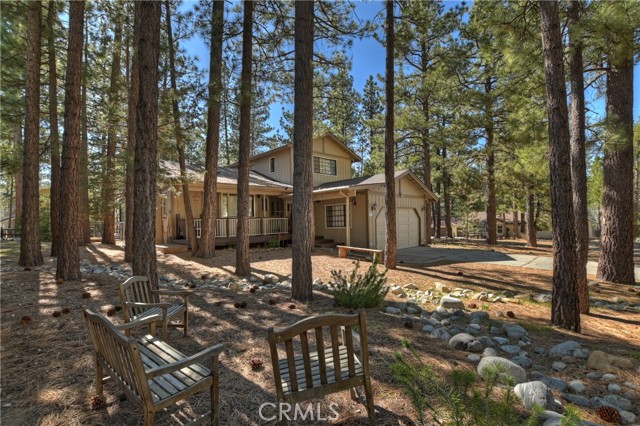 Detail Gallery Image 3 of 45 For 423 Pine View Dr, Big Bear City,  CA 92314 - 3 Beds | 2 Baths