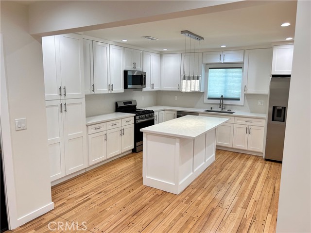 8541 Belmar Avenue, Northridge CA: https://media.crmls.org/medias/e1082ce7-d3ef-45ab-991c-0043792594f8.jpg
