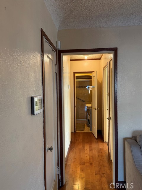 514 W 102nd, Los Angeles CA: https://media.crmls.org/medias/e109568c-b857-4cfc-a285-797cb55f3a73.jpg