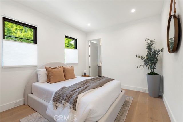 Detail Gallery Image 26 of 39 For 4625 Vesper Ave, Sherman Oaks,  CA 91403 - 5 Beds | 5/2 Baths