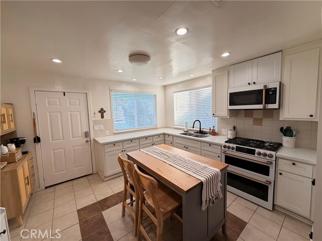 Detail Gallery Image 6 of 23 For 30009 Hunstock, Castaic,  CA 91384 - 3 Beds | 1/1 Baths