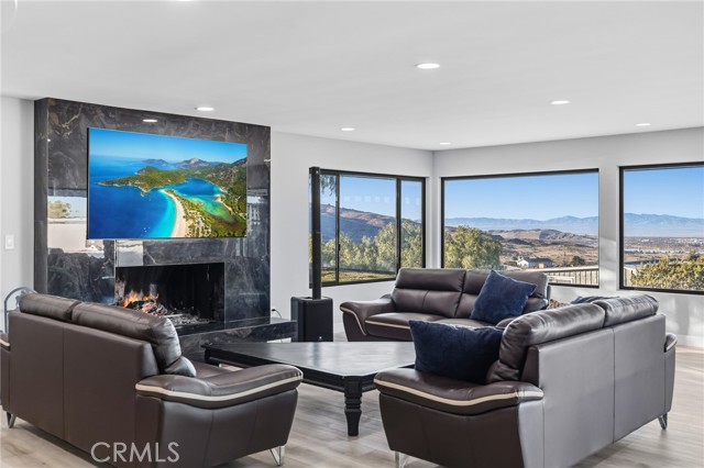 Detail Gallery Image 11 of 64 For 1836 Carson Mesa, Palmdale,  CA 93550 - 4 Beds | 3 Baths