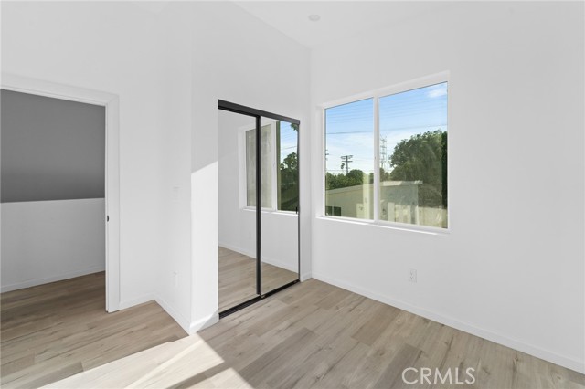 Detail Gallery Image 17 of 18 For 8512 Wilbur Ave, Northridge,  CA 91324 - 4 Beds | 2 Baths