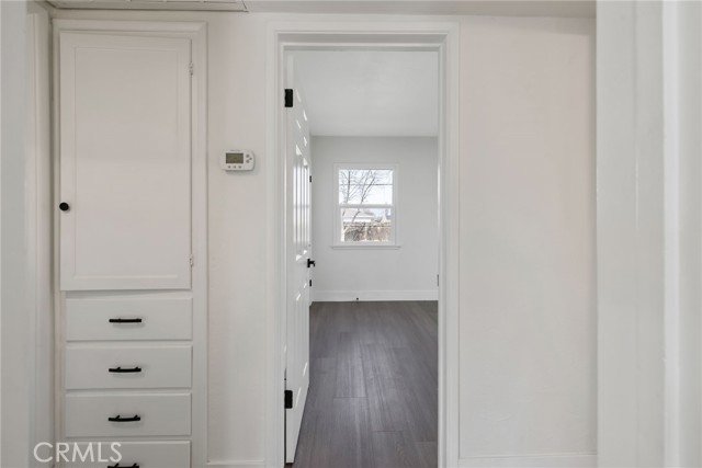 Detail Gallery Image 16 of 28 For 412 E Fairview Rd, Bakersfield,  CA 93307 - 2 Beds | 1 Baths