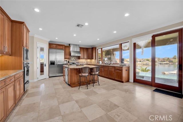 30420 Longhorn Drive, Canyon Lake CA: https://media.crmls.org/medias/e10cce63-e71e-4052-aacd-4a8cc672f6cb.jpg