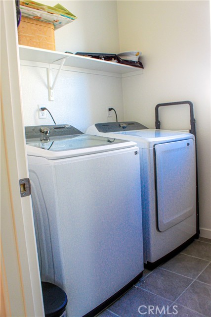 Detail Gallery Image 16 of 34 For 16281 Castello Ln #2,  Fontana,  CA 92336 - 3 Beds | 2/1 Baths