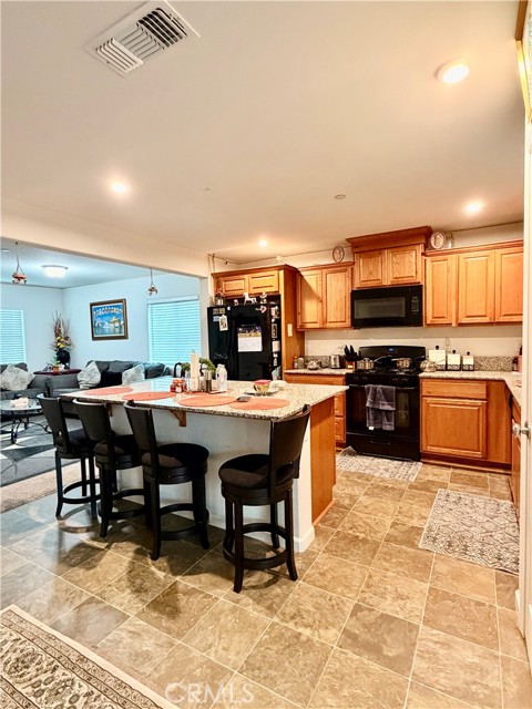 Detail Gallery Image 9 of 39 For 156 Harp Ct, Merced,  CA 95341 - 4 Beds | 3 Baths