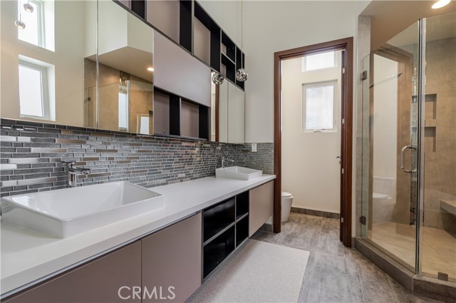 Detail Gallery Image 39 of 72 For 500 N Lucia Ave, Redondo Beach,  CA 90277 - 4 Beds | 5 Baths