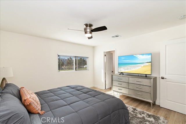 76733 California Drive, Palm Desert CA: https://media.crmls.org/medias/e10f190d-790b-44aa-80a8-93ab45fef12d.jpg