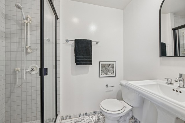 Detail Gallery Image 15 of 20 For 6 Voyage St #204,  Marina Del Rey,  CA 90292 - 2 Beds | 2 Baths