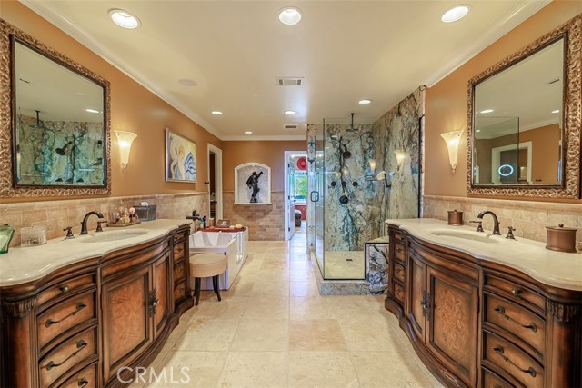 507 Avenida Del Verdor, San Clemente CA: https://media.crmls.org/medias/e10fc6f9-2661-4b10-89d5-d577fd35ba1b.jpg