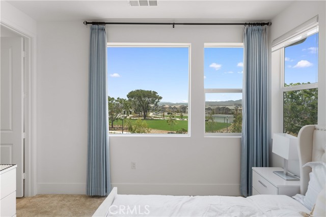 270 Sora, Irvine CA: https://media.crmls.org/medias/e110c936-57ed-4d78-b6d8-5a9d6950adb2.jpg